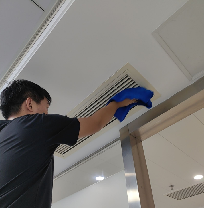 空调出风口漏水如何排查